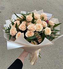 Букет Кремовые розы Латте в Катыр-Юрте