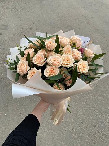 Букет Кремовые розы Латте в Катыр-Юрте