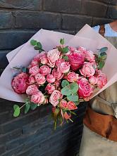 Букет розы в пальмах в Катыр-Юрте Букет цветов из: Розы в Катыр-Юрте